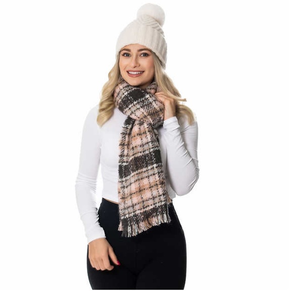 Emanuel Geraldo Ladies Scarf and Beanie Set ~ WHITE - Picture 3 of 5